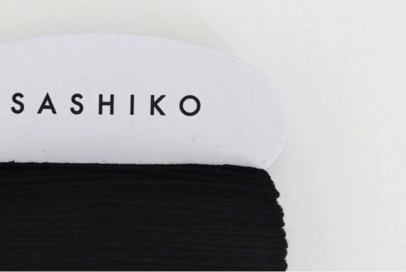 Medium Daruma Sashiko Thread Card - Miniature Rhino