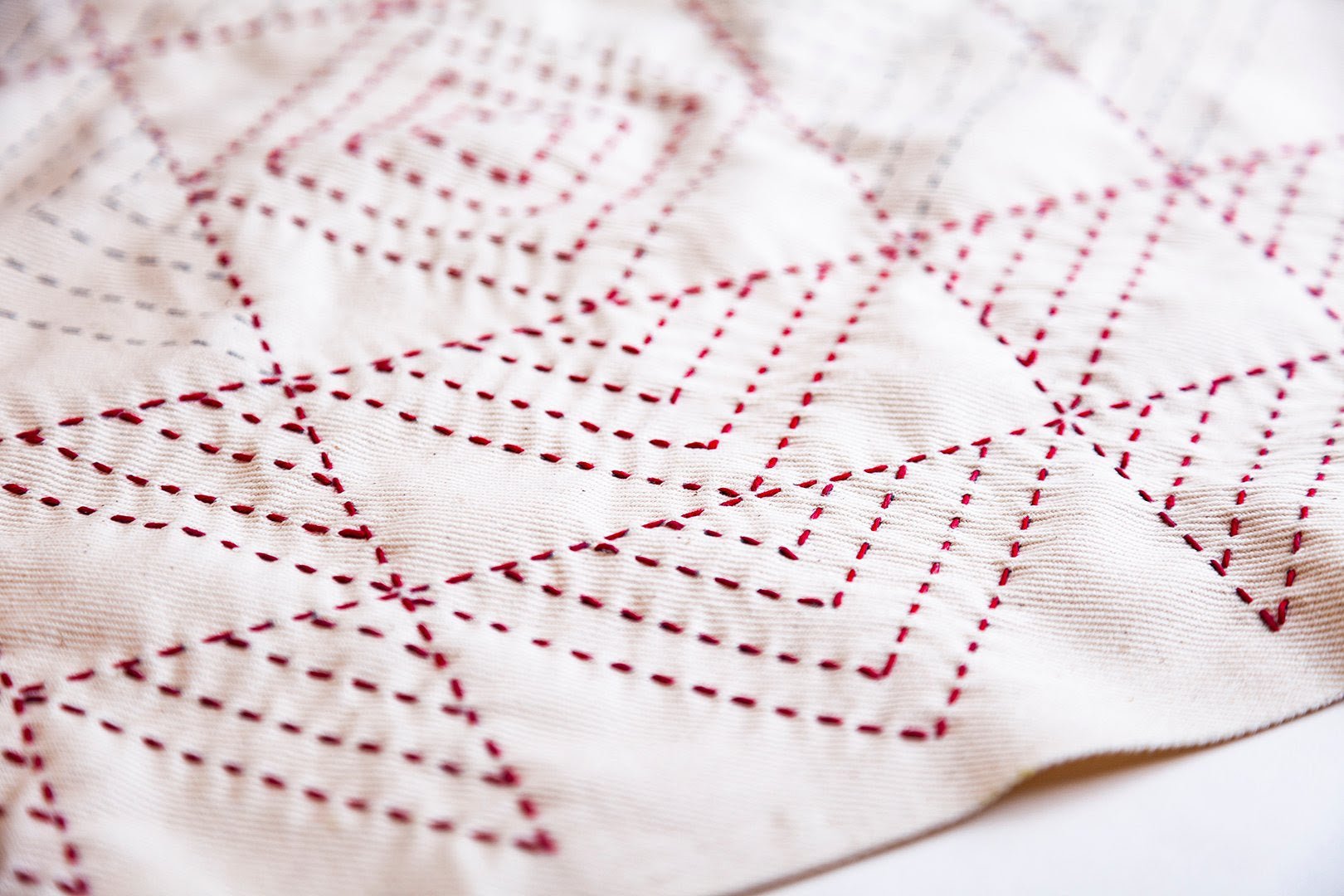 MR Pattern Club Stitch Sampler - Half Square Triangle Quilt - Miniature Rhino