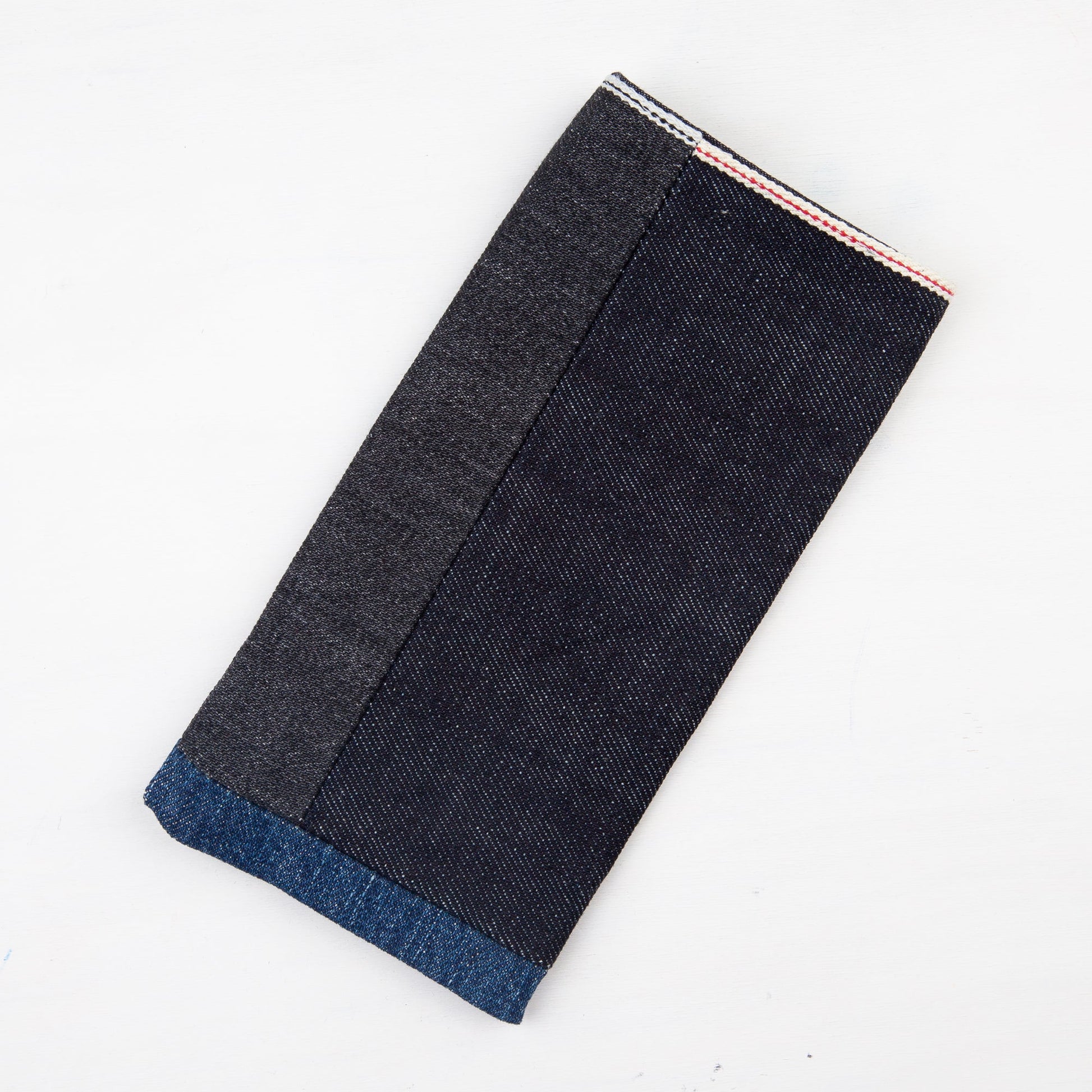 Eyeglass Case 2 - Miniature Rhino